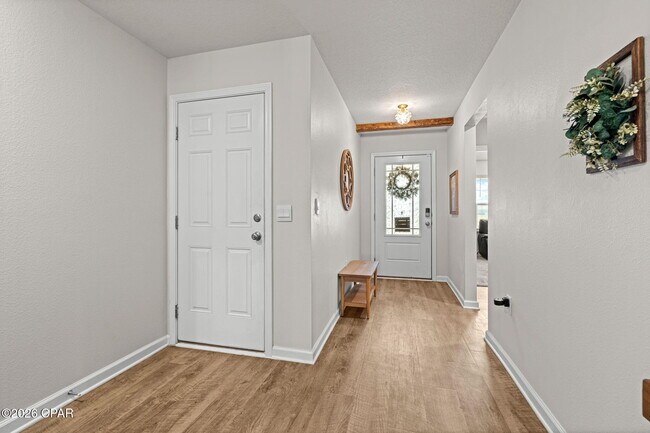 Foto del edificio - 4801 Conner Ln