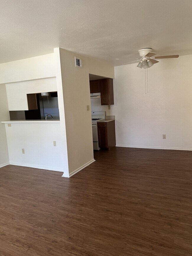 1105 Marlton St, San Marcos, TX 78666 Townhome Rentals in San Marcos