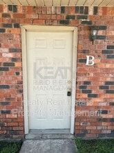 Building Photo - 424 Failla Rd