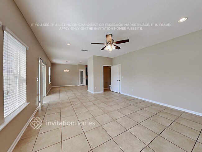 Foto del edificio - 78 Bradford Lake Cir