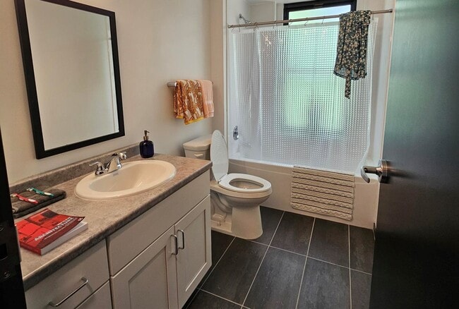 Building Photo - Clyde Street Apartments