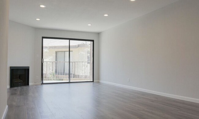 Foto del edificio - 620 W Hyde Park Blvd