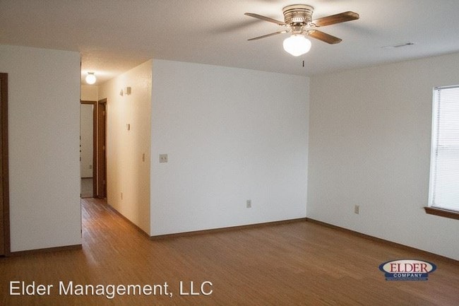 Building Photo - 6760 S Kathleen Cir