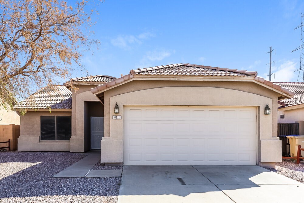 Foto principal - 8711 N 112th Ave