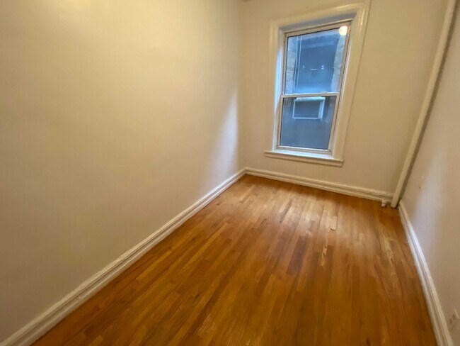 Building Photo - 370 Bedford Ave