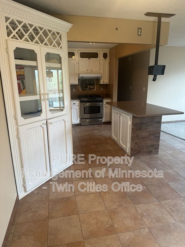 Foto del edificio - 4504 Cinnamon Ridge Trail