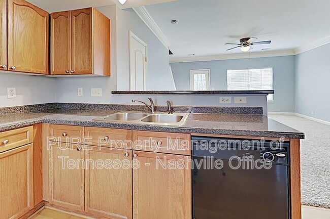 Building Photo - 735 Tulip Grove Rd