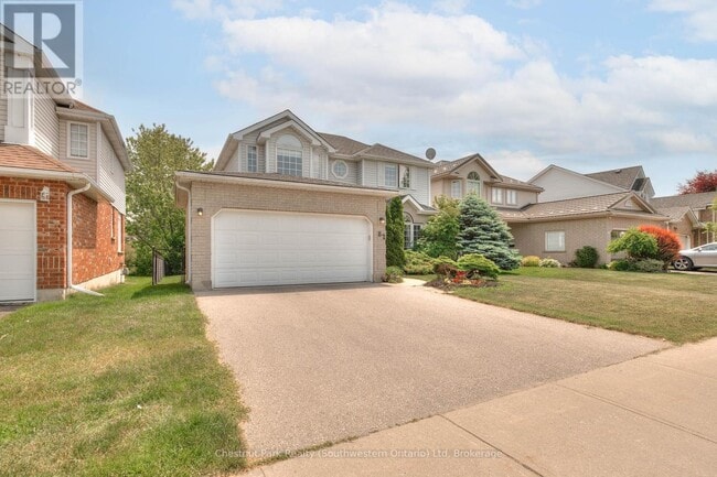 Building Photo - 82 Pine Ridge Dr