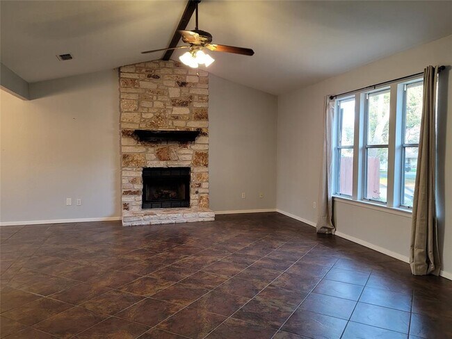 Foto del edificio - 12420 Turtleback Ln