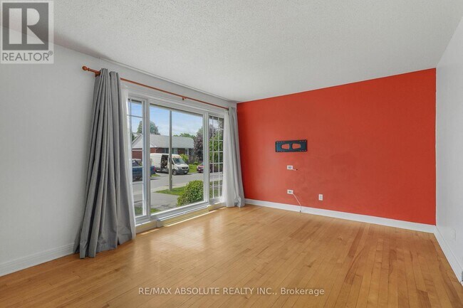 Photo du bâtiment - 731 Borthwick Ave
