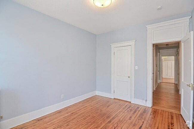 Building Photo - 24 Glenville Ave