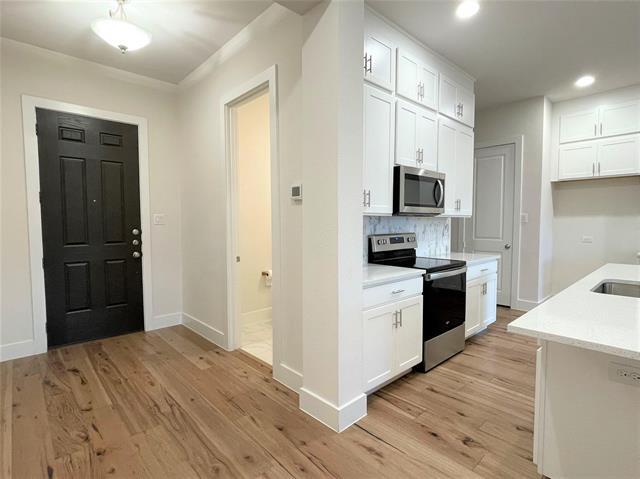 Foto del edificio - 8242 Primrose Wy