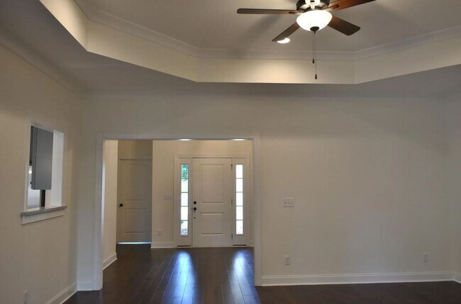 Building Photo - Townhouse for Rent in Hixson