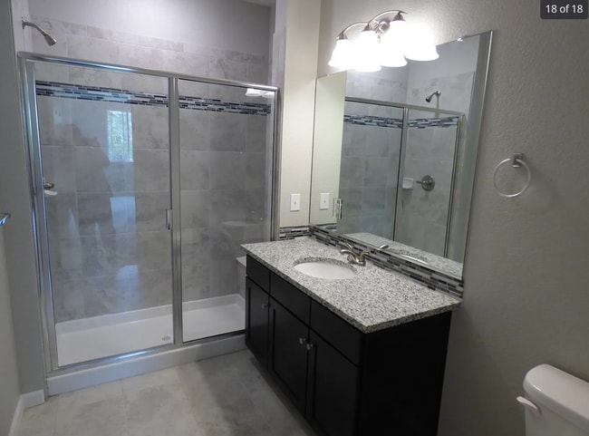 Building Photo - Clean and quaint condo in Longmont - avail...