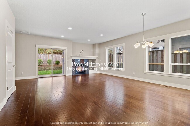 Foto del edificio - Gorgeous 4 Bedroom in West Linn! - Lovely ...