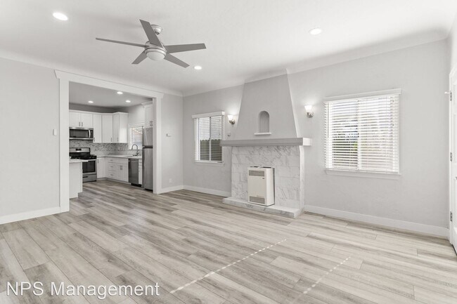 Building Photo - 2 br, 1 bath Apartment - 2492-2498 Pasaden...