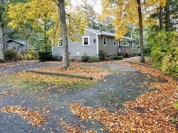 Front view - 268 Pinecrest Beach Dr
