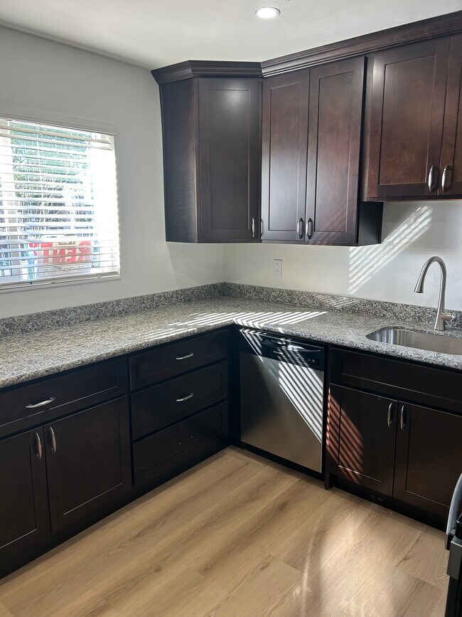 Lavavajillas - 2360 Galway Ct