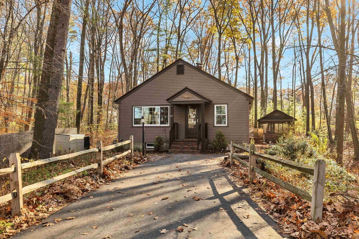 165 Tory Rd, Manchester, NH 03104 House Rental in Manchester, NH
