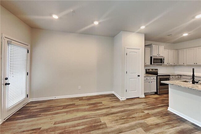 Building Photo - 2891 Bayrose Cir