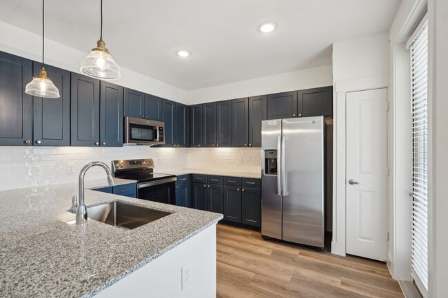 Building Photo - The Greyson