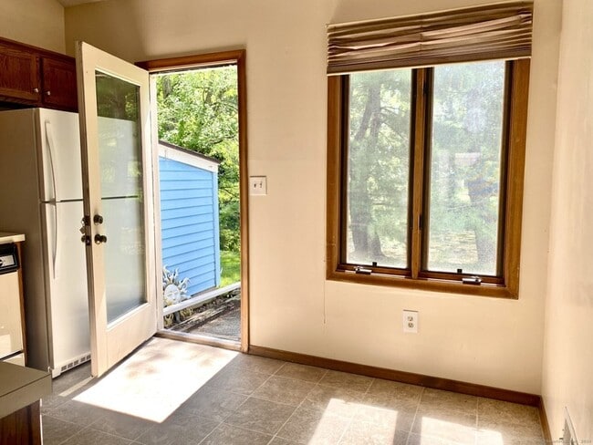 Foto del edificio - 101 Copper Beech Dr