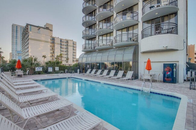 Building Photo - 2310 N Ocean Blvd