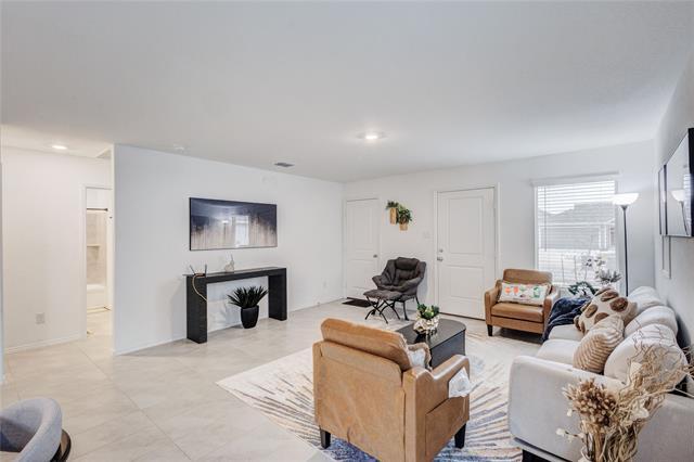 Foto del edificio - 3505 Flicker Ln