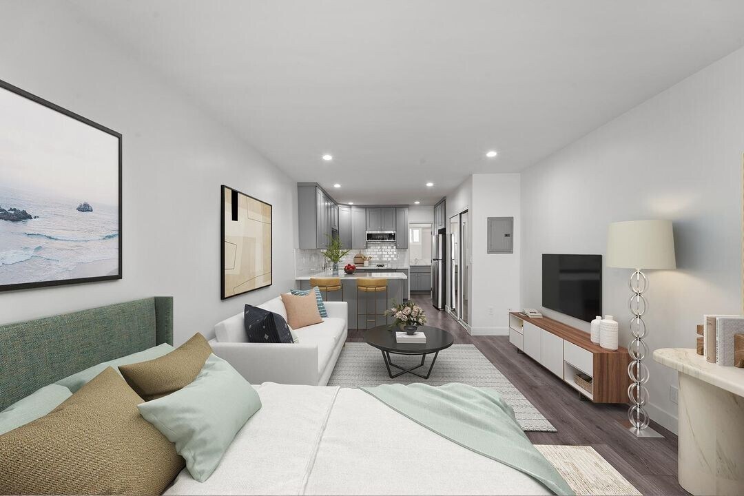 Foto principal - 1240 W 29th St