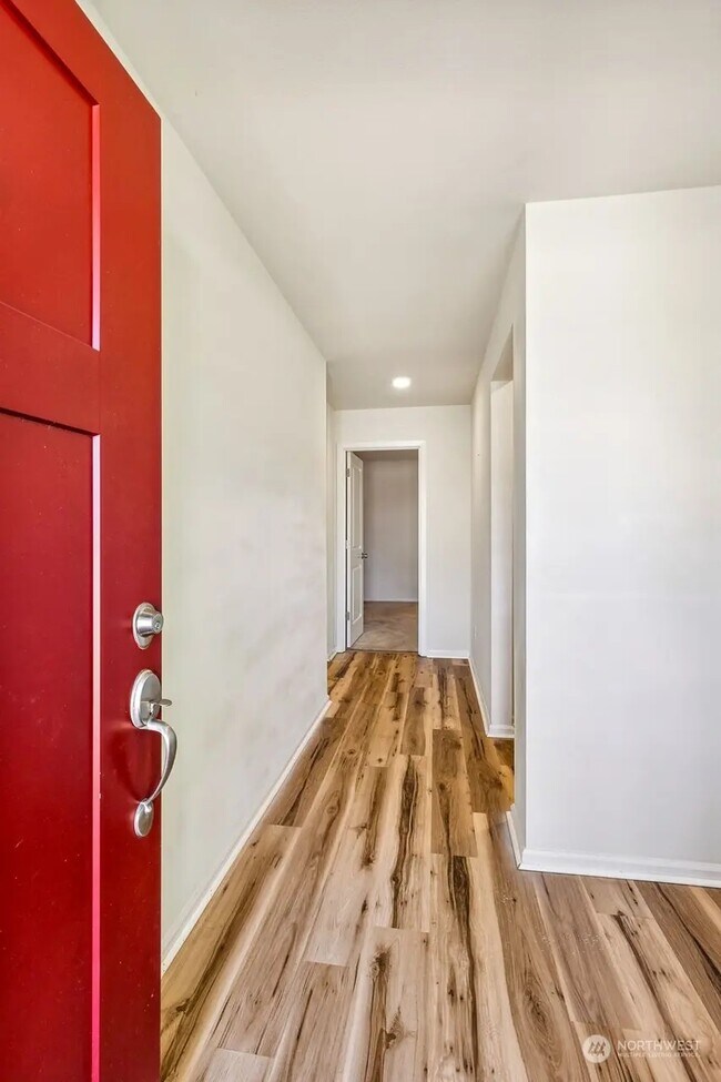 Entrada principal - 1389 92nd Way SE