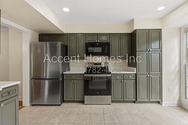 Photo - 7508 Cadbury Row Townhome