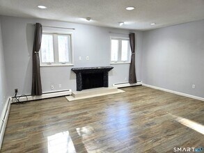 Building Photo - 7 Staunton Ct