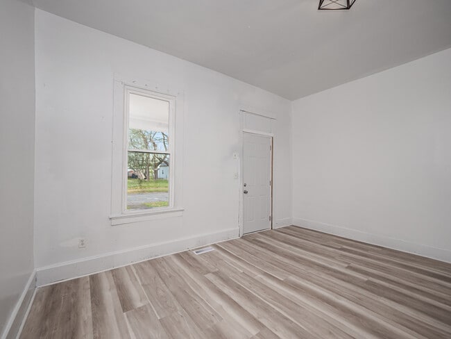 Foto del edificio - 1237 E Indiana St