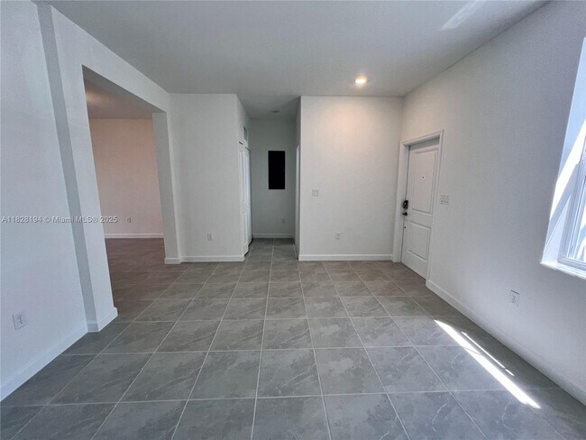 Building Photo - 29263 SW 163rd Ct