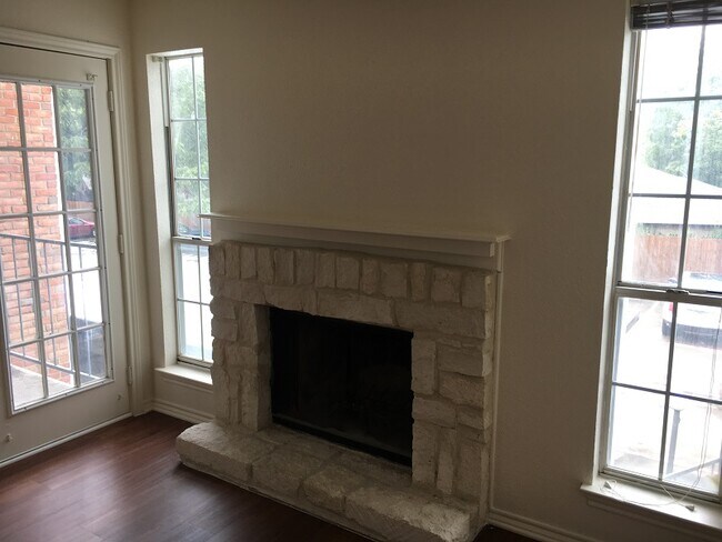 Foto del edificio - 3206 S Fielder Rd