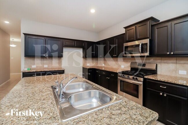 Building Photo - 9909 Huntersville Trl