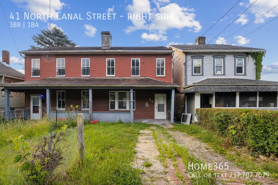 41 N Canal St Unit right side, Natrona Heights, PA 15065 Room for