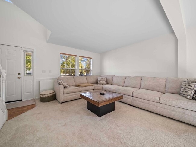 Foto del edificio - 2521 Waterford Ln