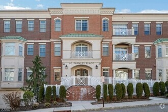Building Photo - 50 Parmley Pl