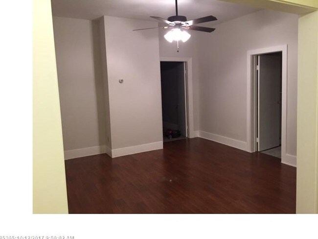 Interior Photo - 1222-1224 Washington St