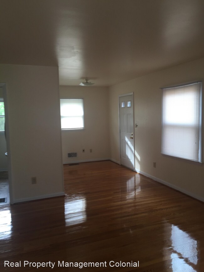 Building Photo - 3 br, 2 bath House - 2816 Sample Ave SE
