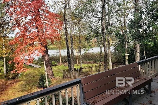 Foto del edificio - 31 Lake Shore Dr