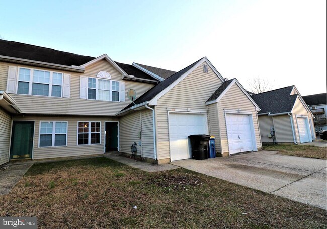 Building Photo - 107 Periwinkle Dr