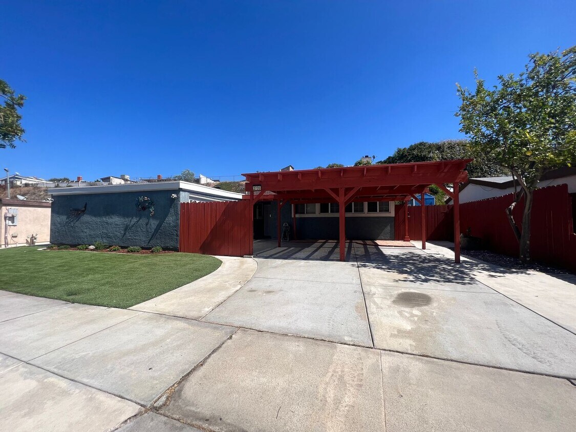Primary Photo - ***MOVE IN SPECIAL!!!*** Charming Serra Me...