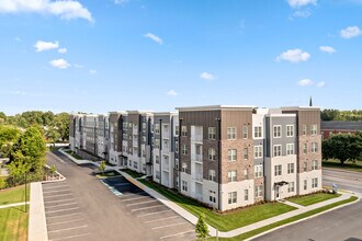Building Photo - THE CASCADE AT FOUNDRY CREEK