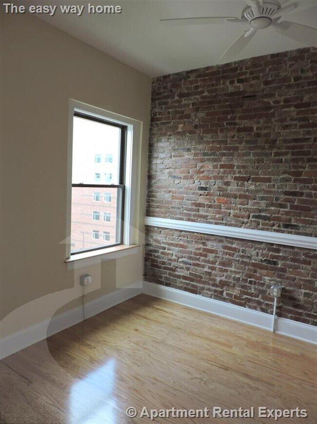 Foto del edificio - 884 Massachusetts Ave