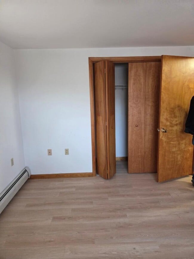 Building Photo - 155 School Ave