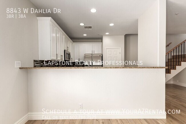 Foto del edificio - 8843 W Dahlia Dr