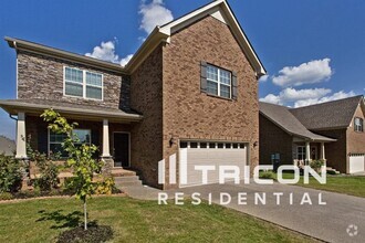 Building Photo - 5004 Geranium Dr