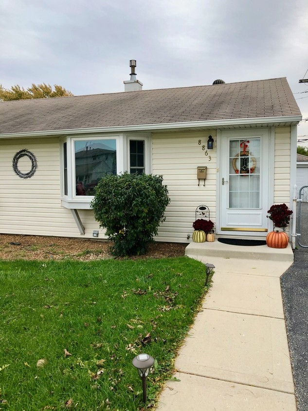 Foto principal - 8863 S Beck Pl